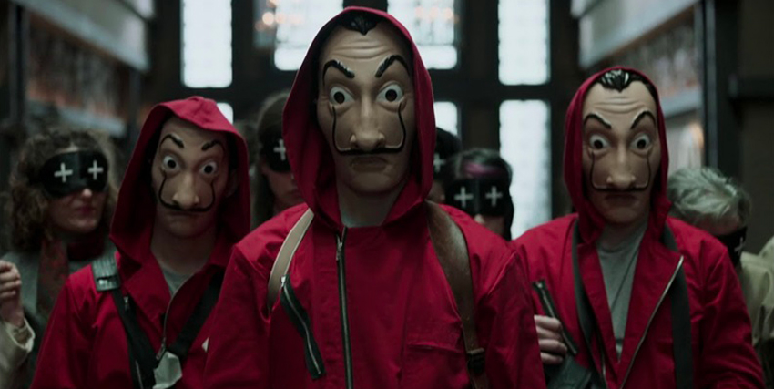 la banda della casa di carta è schierata e sta camminando indossando una tuta rossa e la maschera di dalì - nerdface