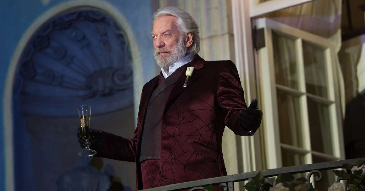 donald sutherland è il presidente snow in hunger games - nerdface