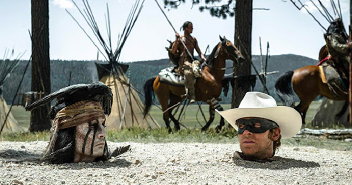 johnny depp e armie hammer sono sepolti nella sabbia come the lone ranger, il film che sarà top of the flop - nerdface