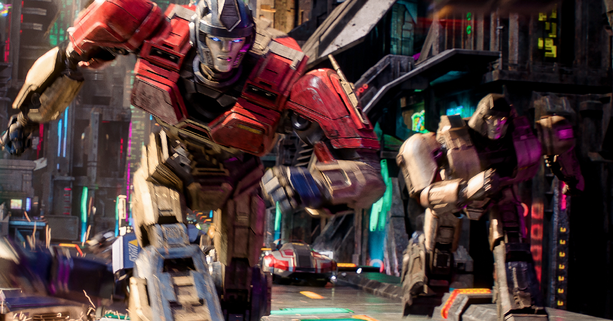 optimus prime e megatron corrono in transformers one - nerdface