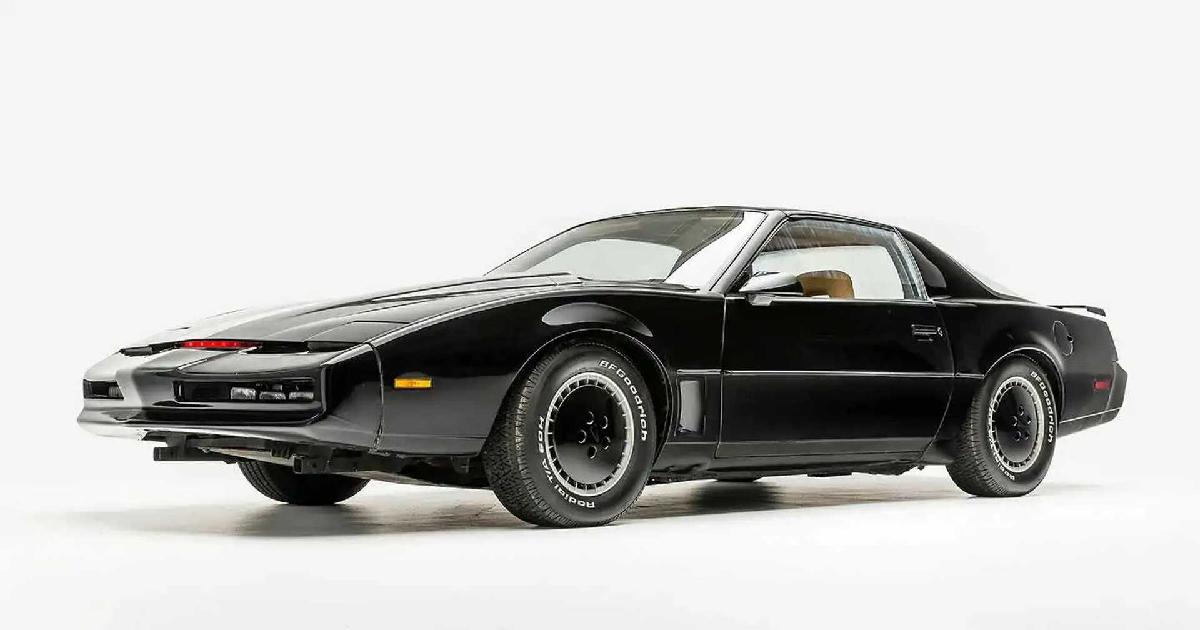 kitt in tutto il suo splendore in supercar - nerdface