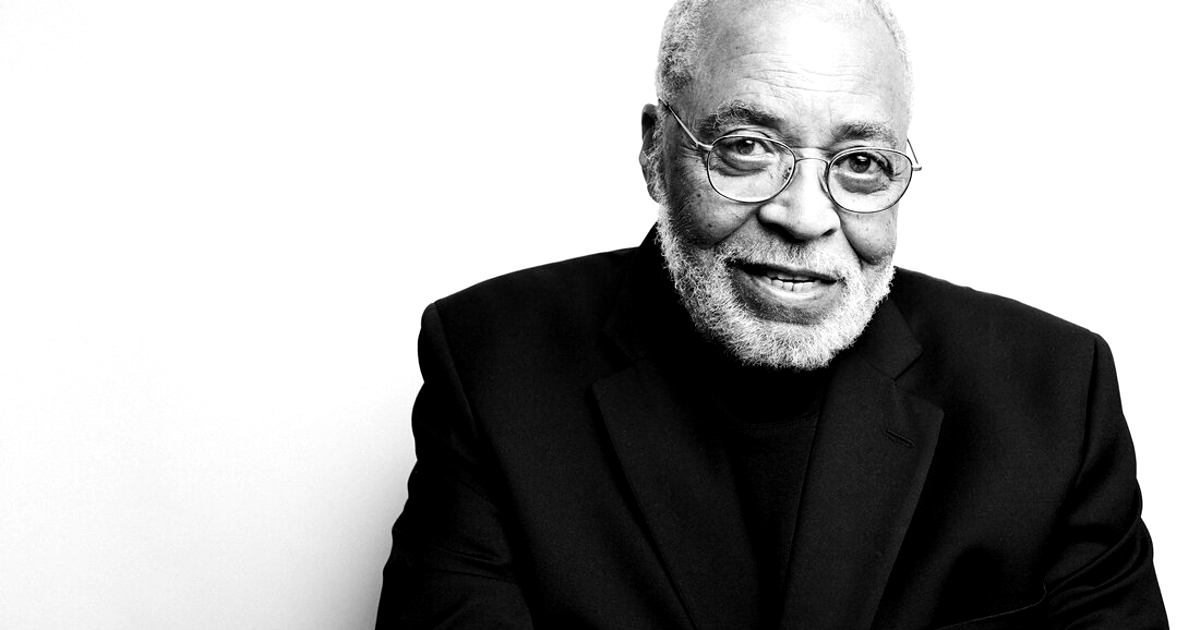 james earl jones in un ritratto in bianco e nero - nerdface