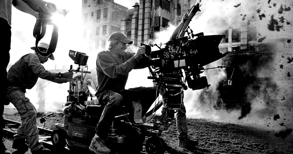 michael bay tra mille esplosioni sul set di transformers - nerdface